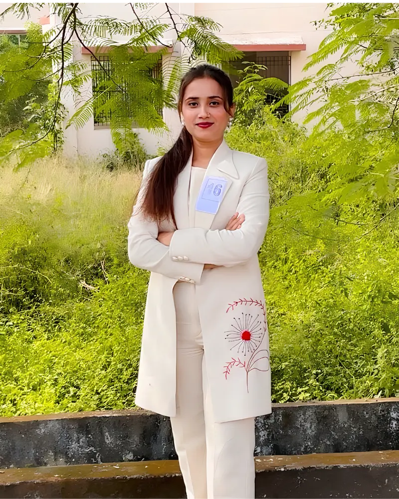 Apparel look developed in HimGra® fibre by Priya Bhari, KBW College